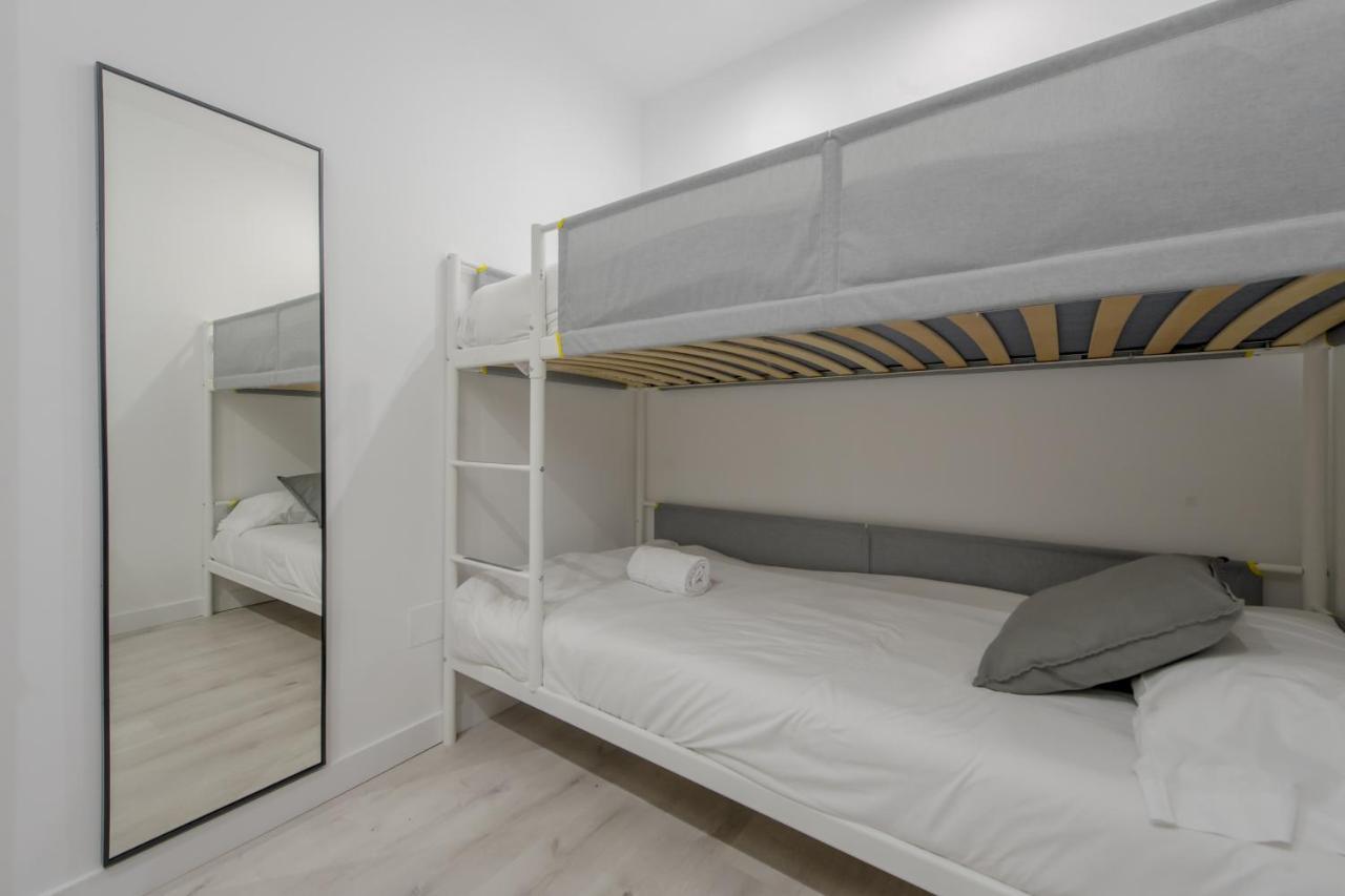 Cool/Soho Style Apt Para 9Pax C/Luciente Madrid Bagian luar foto